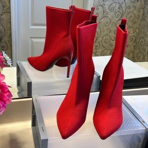 Nine West (NEW) Toey2 Booties Red Size 10.5